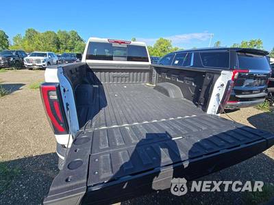 2026 GMC Sierra 2500HD AT4 Crew Cab Medium Bed - zdjęcie 14 z 20 - miniatura