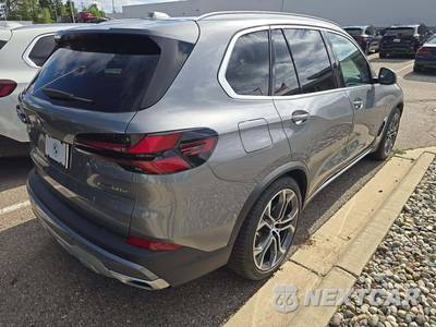 2026 BMW X5 Sports Activity Vehicle xDrive50e - zdjęcie 3 z 20 - miniatura