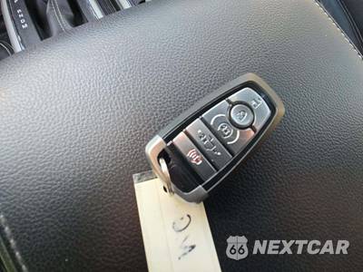 2019 Ford F-150 Lariat Crew Cab Short Bed - zdjęcie 8 z 25 - miniatura