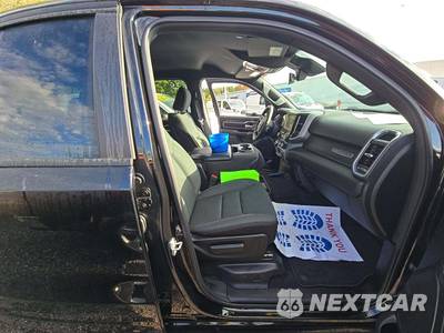 2025 Ram 1500 Big Horn Crew Cab Short Bed - zdjęcie 18 z 21 - miniatura