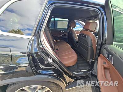 2024 BMW X5 Sports Activity Vehicle xDrive50e - zdjęcie 16 z 20 - miniatura