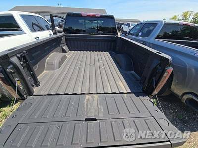 2025 GMC Sierra 2500HD AT4 Crew Cab Medium Bed 4SB - zdjęcie 14 z 20 - miniatura