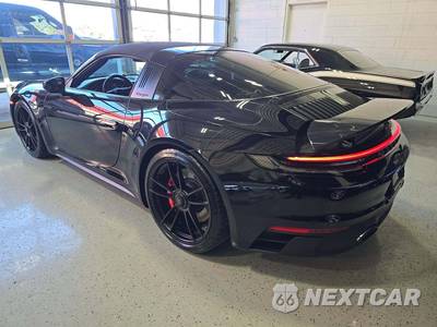 2023 Porsche 911 Targa 4 GTS - zdjęcie 2 z 20 - miniatura