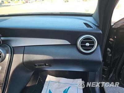 2019 Mercedes-Benz C 300 Sedan - zdjęcie 16 z 29 - miniatura