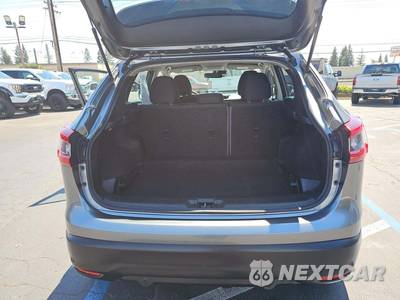 2022 Nissan Rogue Sport S - zdjęcie 11 z 35 - miniatura