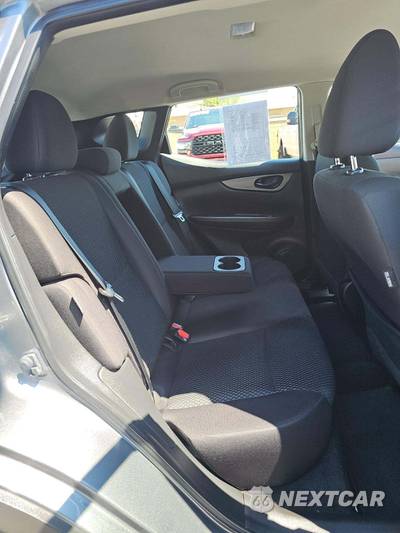 2022 Nissan Rogue Sport S - zdjęcie 13 z 35 - miniatura