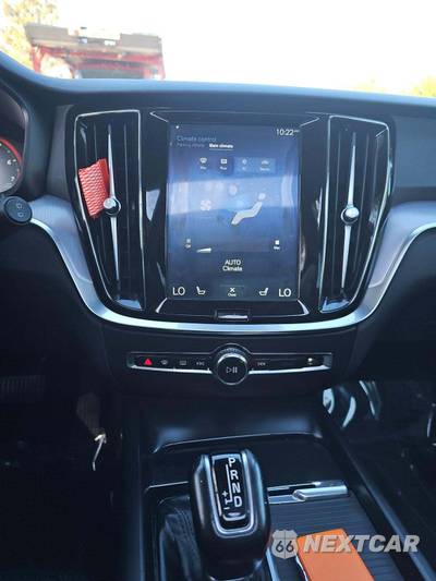2020 Volvo V60 Cross Country T5 - zdjęcie 7 z 26 - miniatura