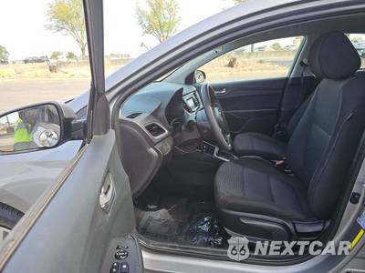 2021 Hyundai Accent SE - zdjęcie 3 z 25 - miniatura