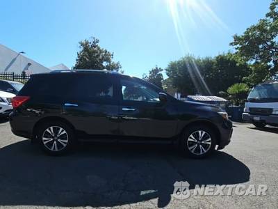 2020 Nissan Pathfinder S - zdjęcie 5 z 39 - miniatura