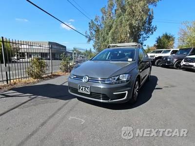 2019 Volkswagen e-Golf SE Hatchback