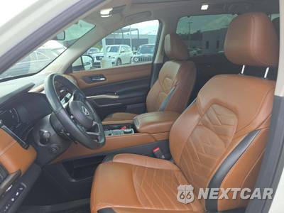 2024 Nissan Pathfinder Platinum - zdjęcie 3 z 19 - miniatura