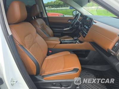 2024 Nissan Pathfinder Platinum - zdjęcie 16 z 19 - miniatura