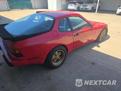 1984 Porsche 944 - zdjęcie 3 z 19 - miniatura