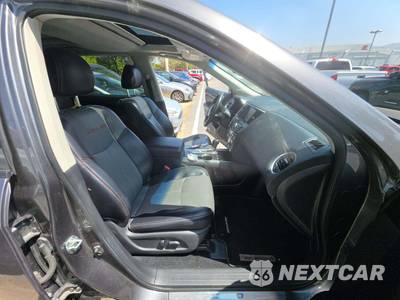 2019 Nissan Pathfinder SL - zdjęcie 19 z 25 - miniatura