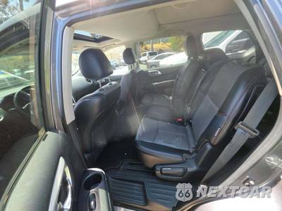 2019 Nissan Pathfinder SL - zdjęcie 13 z 25 - miniatura
