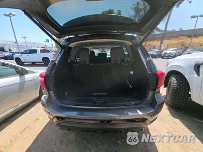 2019 Nissan Pathfinder SL - zdjęcie 15 z 25 - miniatura