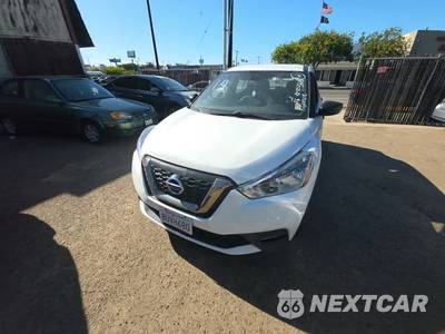 2020 Nissan Kicks S - zdjęcie 1 z 19 - miniatura