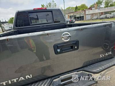 2015 Nissan TITAN SV Crew Cab Short Bed - zdjęcie 26 z 30 - miniatura