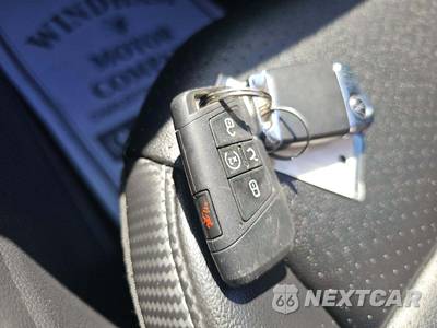 2022 Volkswagen Atlas Cross Sport 2.0T SE w/Technology - zdjęcie 8 z 21 - miniatura
