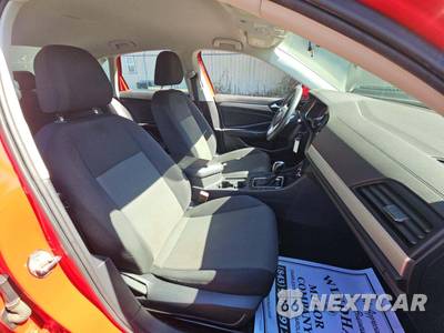 2019 Volkswagen Jetta R-Line - zdjęcie 15 z 22 - miniatura