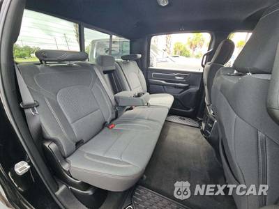 2021 Ram 1500 Big Horn Crew Cab Short Bed - zdjęcie 16 z 24 - miniatura