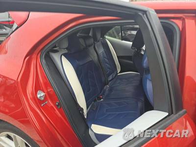 2019 Toyota Corolla Hatchback SE - zdjęcie 16 z 21 - miniatura