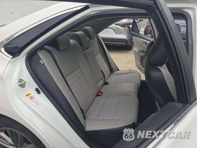 2017 Toyota Camry SE - zdjęcie 16 z 29 - miniatura