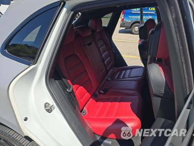 2016 Porsche Macan Turbo - zdjęcie 16 z 22 - miniatura