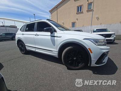 2022 Volkswagen Tiguan SE R-Line Black - zdjęcie 4 z 24 - miniatura