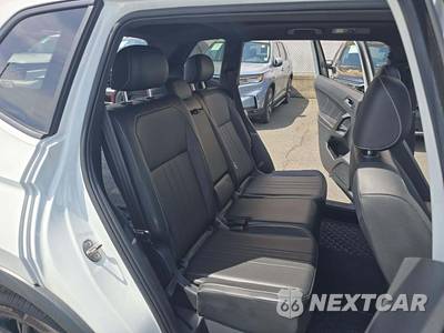 2022 Volkswagen Tiguan SE R-Line Black - zdjęcie 16 z 24 - miniatura