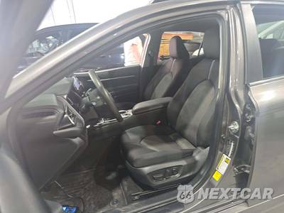 2021 Toyota Camry Hybrid LE - zdjęcie 6 z 23 - miniatura
