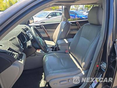 2013 Toyota Highlander Limited - zdjęcie 3 z 38 - miniatura