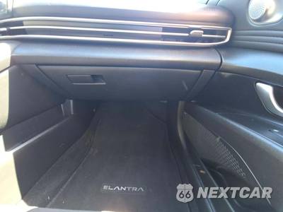 2021 Hyundai Elantra SEL - zdjęcie 16 z 35 - miniatura