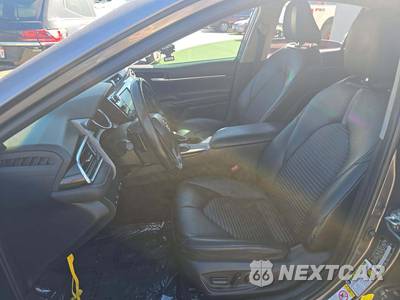 2018 Toyota Camry SE - zdjęcie 6 z 38 - miniatura