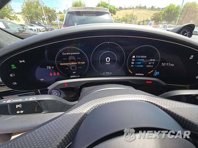 2022 Porsche Taycan Turbo S - zdjęcie 9 z 26 - miniatura