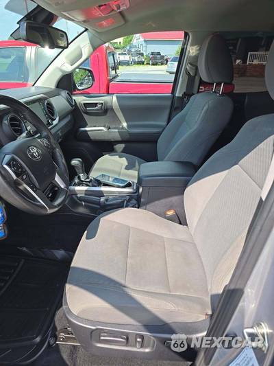 2021 Toyota Tacoma SR5 Crew Cab Medium Bed - zdjęcie 6 z 24 - miniatura