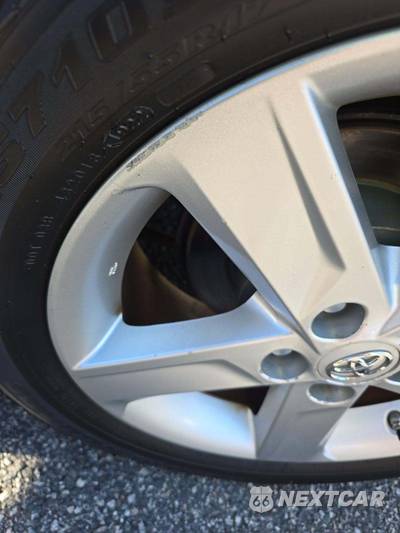 2014 Toyota Camry SE - zdjęcie 24 z 29 - miniatura