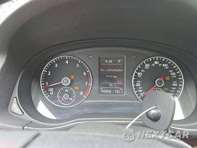 2014 Volkswagen Passat 1.8T SEL Premium - zdjęcie 9 z 20 - miniatura