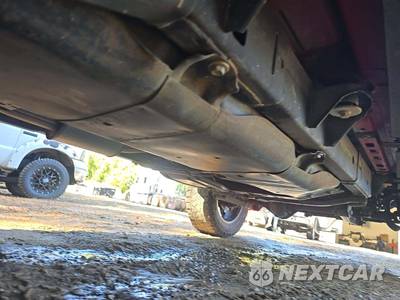2016 Jeep Wrangler Unlimited Hard Rock Edition - zdjęcie 17 z 24 - miniatura