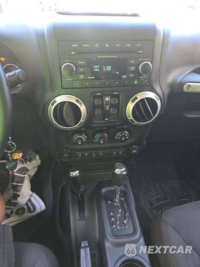 2016 Jeep Wrangler Unlimited Hard Rock Edition - zdjęcie 10 z 24 - miniatura