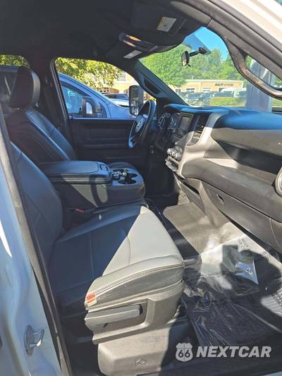 2022 Ram 2500 Tradesman Crew Cab Long Bed - zdjęcie 18 z 28 - miniatura