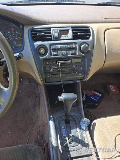 1998 Honda Accord Sedan LX - zdjęcie 10 z 39 - miniatura