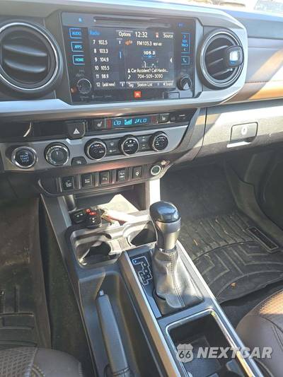 2016 Toyota Tacoma Limited Crew Cab Medium Bed - zdjęcie 10 z 27 - miniatura