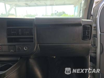 2017 Chevrolet Express 2500 Passenger Van LS 1LS 135.0" WB - zdjęcie 18 z 25 - miniatura