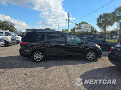 2019 Toyota Sienna XLE 8-Passenger 119.3" WB - zdjęcie 4 z 26 - miniatura