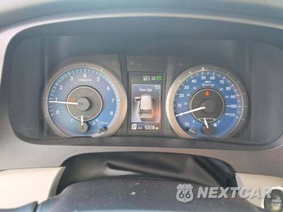2019 Toyota Sienna XLE 8-Passenger 119.3" WB - zdjęcie 9 z 26 - miniatura