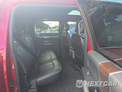 2017 Ford F-150 Platinum Crew Cab Short Bed - zdjęcie 16 z 24 - miniatura