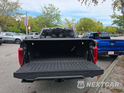 2024 Toyota Tundra Hybrid Limited Crew Cab Short Bed - zdjęcie 14 z 22 - miniatura