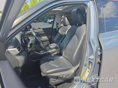 2021 Toyota Highlander XLE - zdjęcie 3 z 29 - miniatura