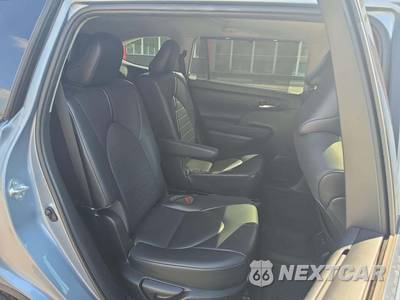 2021 Toyota Highlander XLE - zdjęcie 14 z 29 - miniatura